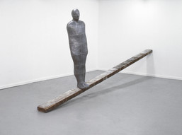 Exhibition view Antony Gormley